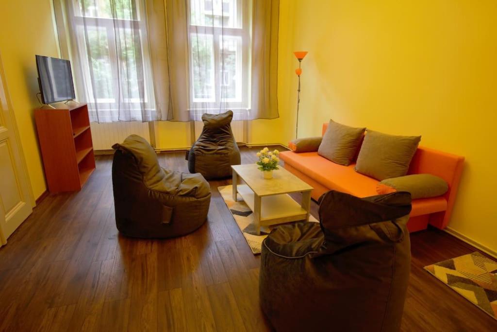 Comfort 2Bedrooms Quite Place!-Vinohrady Prag Eksteriør billede