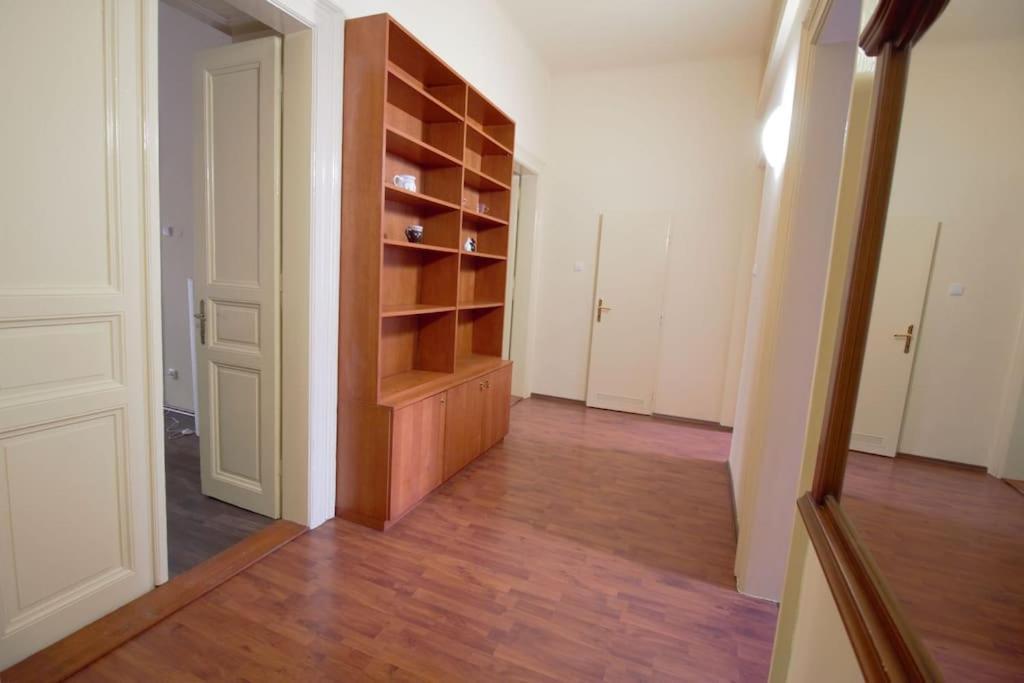 Comfort 2Bedrooms Quite Place!-Vinohrady Prag Eksteriør billede